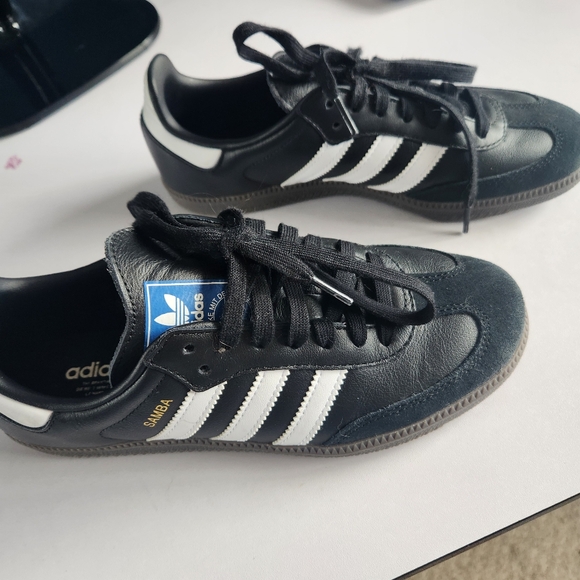 Black Adidas Samba 6.5 - Picture 2 of 6